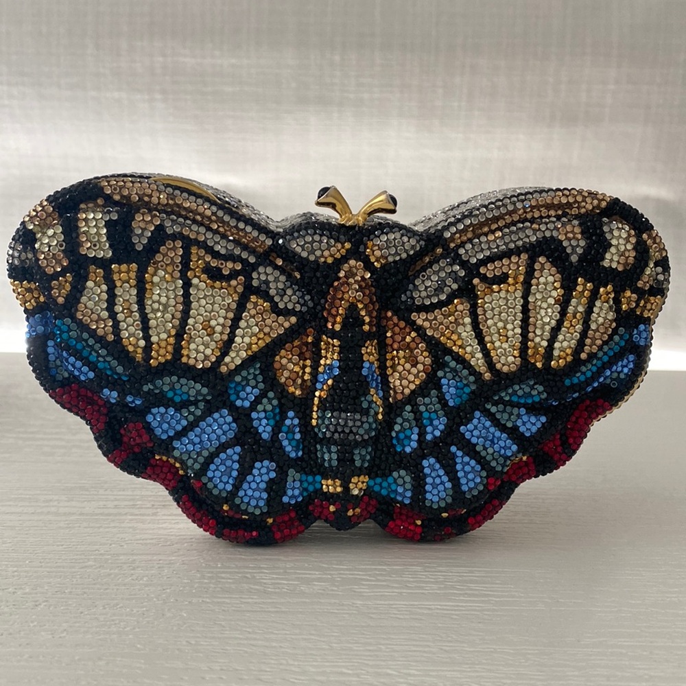 💯 Authentic Judith Leiber